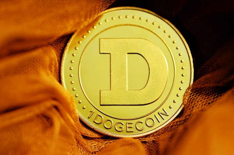 Dogecoin Surges to $1? Crypto Analyst Predicts 550% Gain