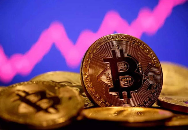 Bitcoin surges to $71,045 as bulls roar - Daily Times