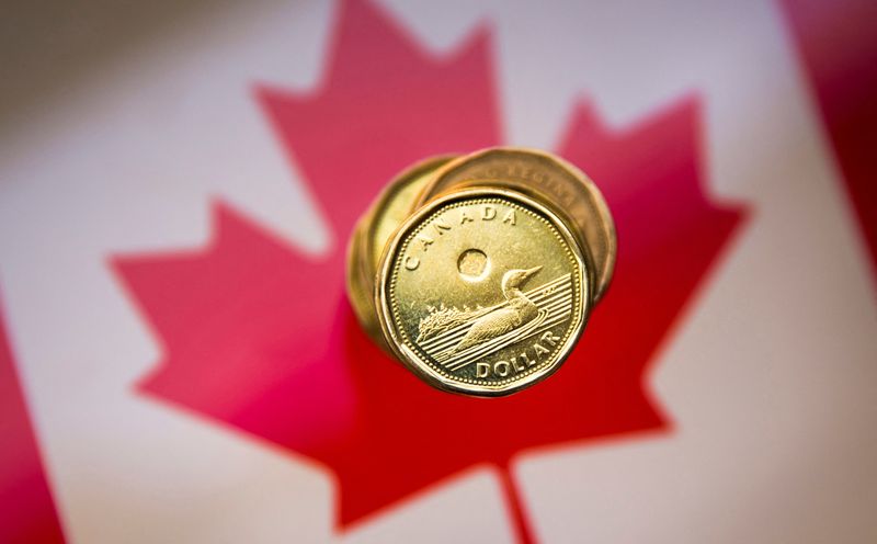 Le dollar canadien dérape en raison des difficultés économiques et des paris sur une baisse des taux