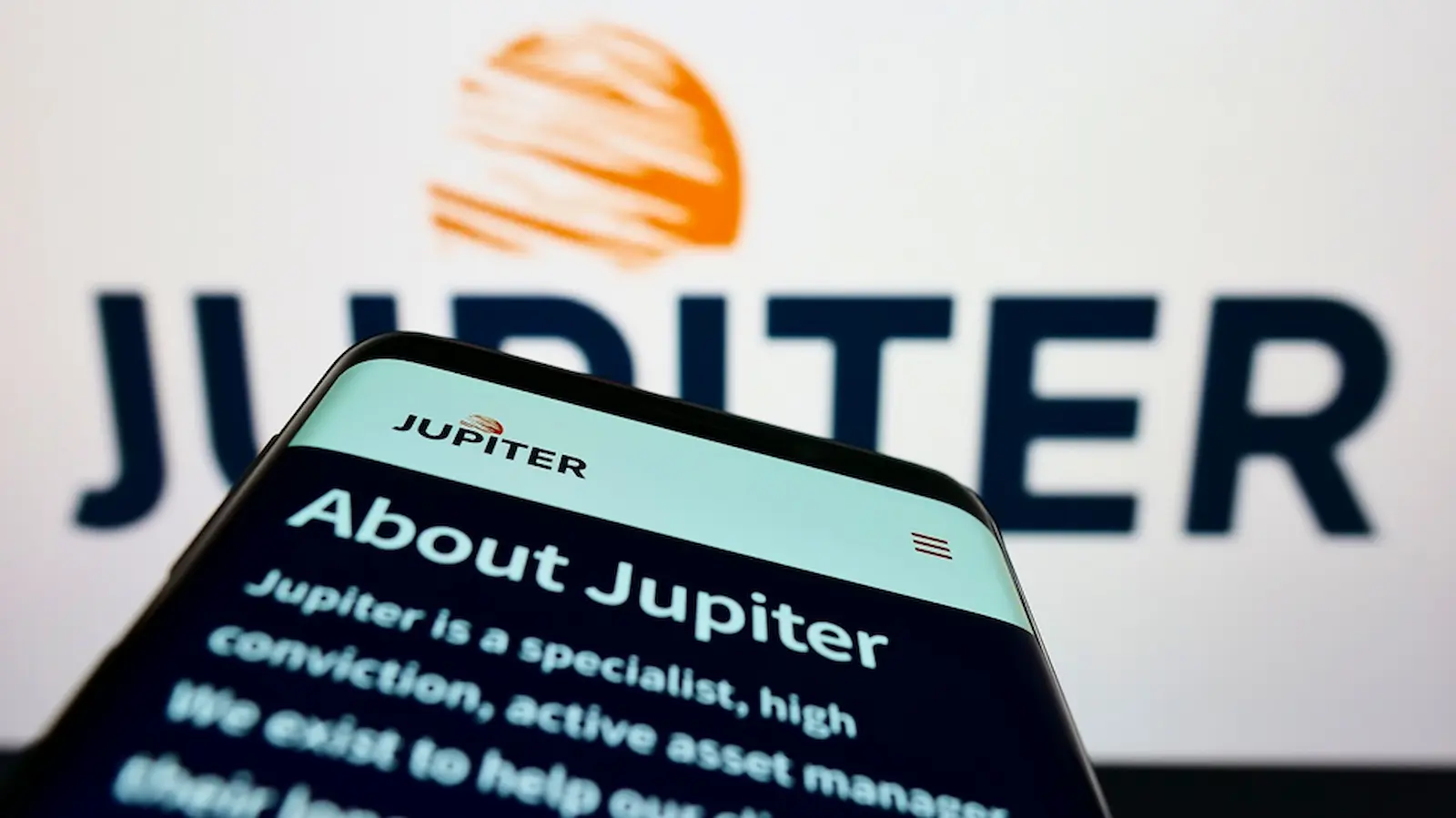 Jupiter's Ascent Past $1 Reignites Crypto Market Optimism