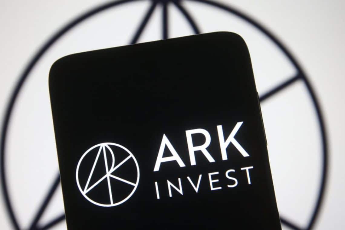 Bitcoin ETF Market Soars as ARK 21Shares Tops $200 Million in Daily Inflows