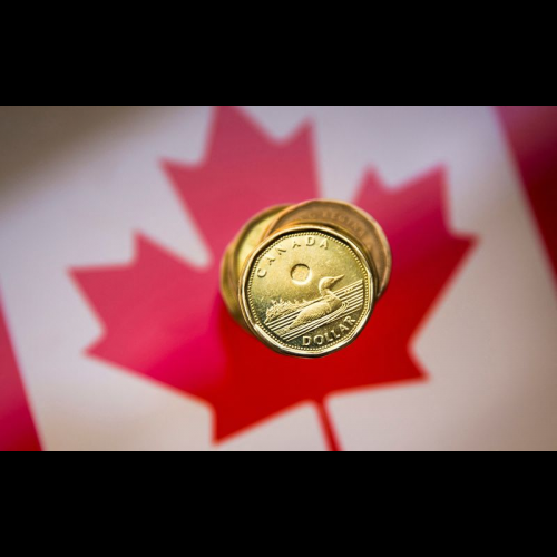 Canadian Dollar Slides amidst Economic Woes, Rate Cut Bets