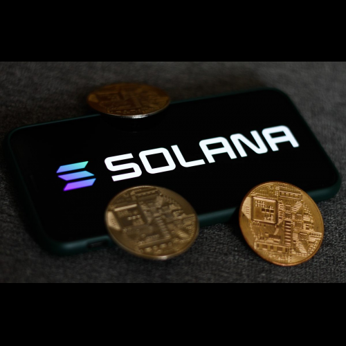 种族主义 Memecoin 在加密热潮中激增，Solana 区块链呼应仇恨言论