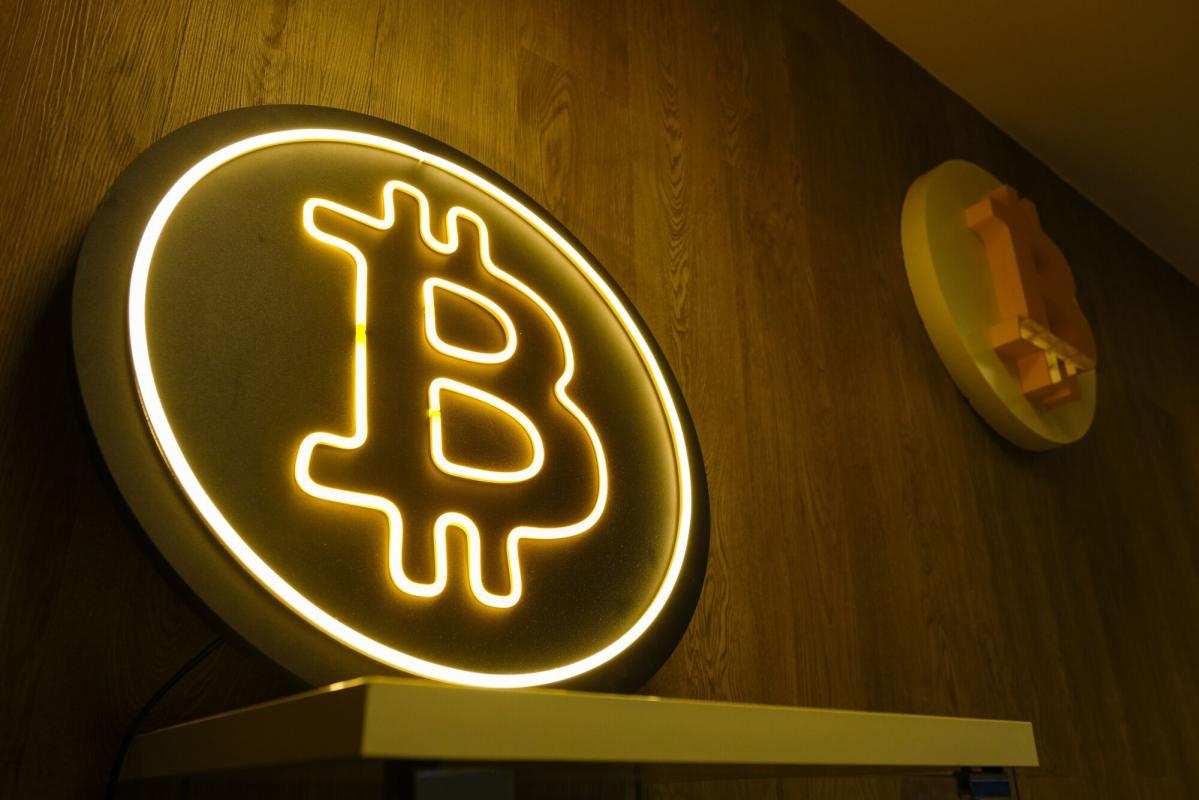 Les ETF Spot Bitcoin montent en flèche alors que les investisseurs recherchent une exposition directe aux crypto-monnaies