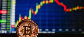 ビットコインは3月にETFの影響で急騰、期待は半減、市場動向も