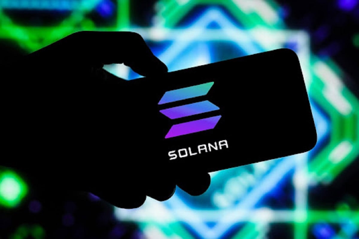 Solana Primed for Epic Rally: Experts Predict 227% Surge to $615