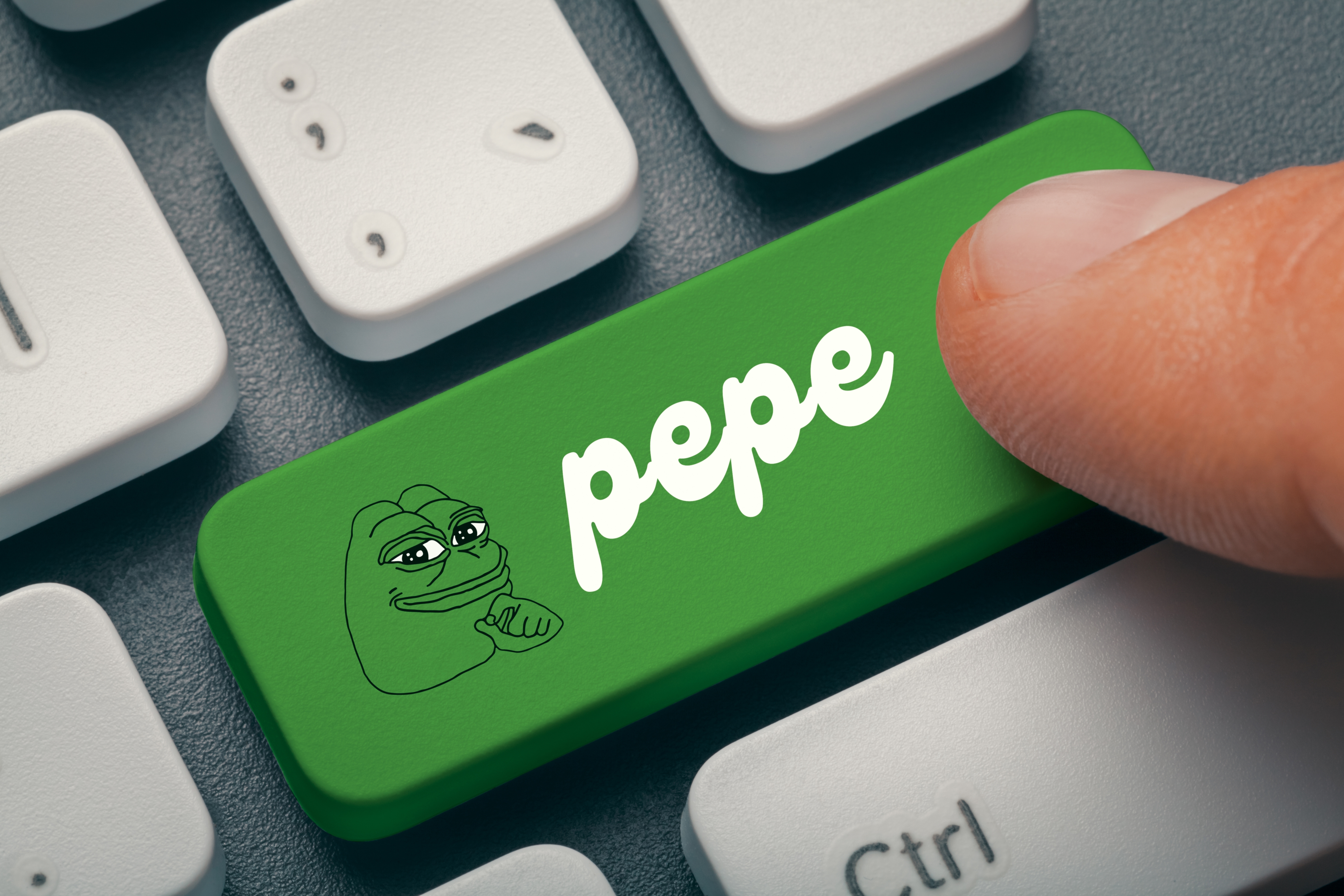 图表形态发出突破信号，PEPE 有望飙升 54%