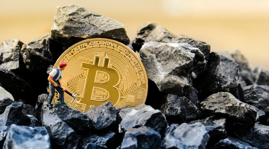 Trotz der jüngsten Rückgänge bleiben Bitcoin-Mining-Aktien überbewertet