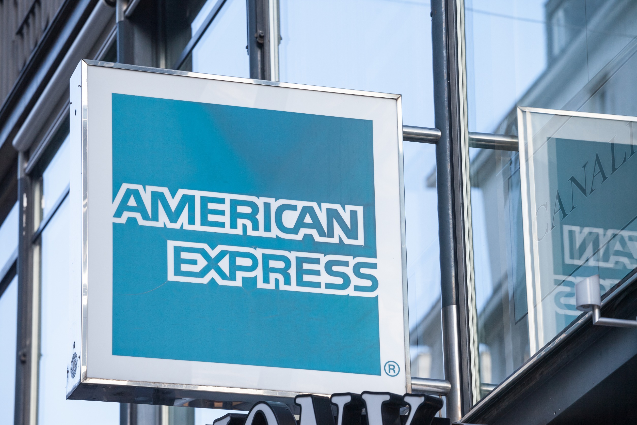 American Express Kicks Off 2024 Strong, Beating Analyst Forecasts