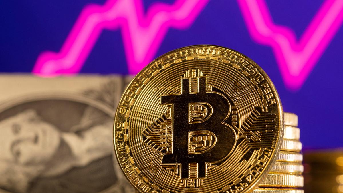 Bitcoin Rebounds Amid Middle East Tensions, Impending Halving