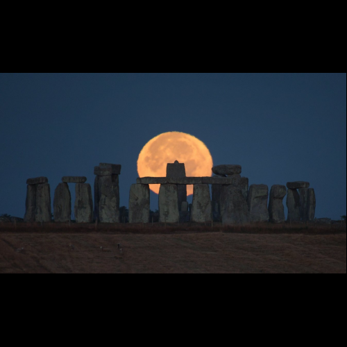 Lunar Influence on Stonehenge Builders Unveiled by Archaeologists