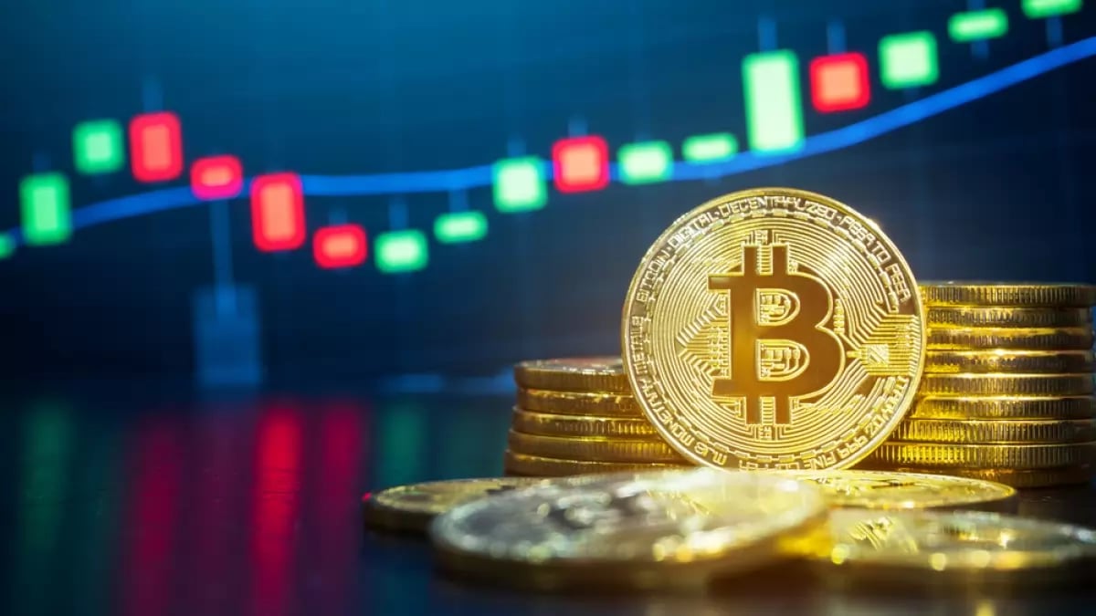 Global Crypto Market Surges: Bitcoin Dominates, AIOZ Network Soars