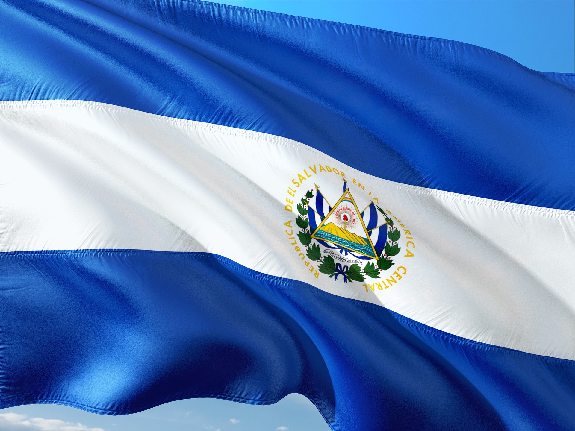 Bitcoinleef - El Salvador Claims Cybercriminals Leaked Bitcoin Wallet Code April 23, 2024