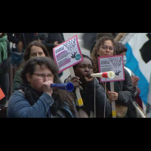 Montrealers Demand Expanded Social Safety Net at Legault's Office