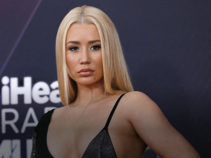 Iggy Azalea suscite la controverse en annonçant son intention de lancer sa propre crypto-monnaie $IGGY