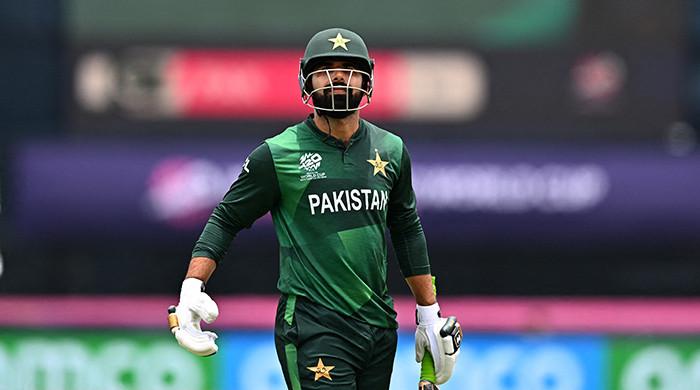 Shadab Khan's T20 World Cup campaign ends with a duck against Ireland; fans demand his axing