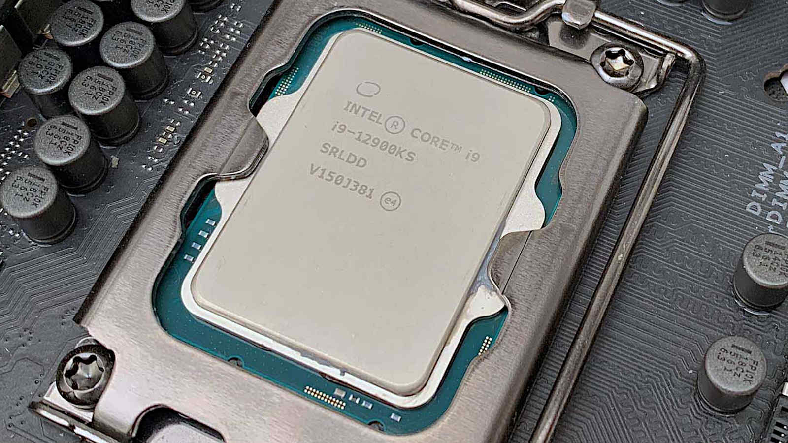 Intel to Retire 10th Gen Core CPUs and Core i9-12900KS Processors in 2025