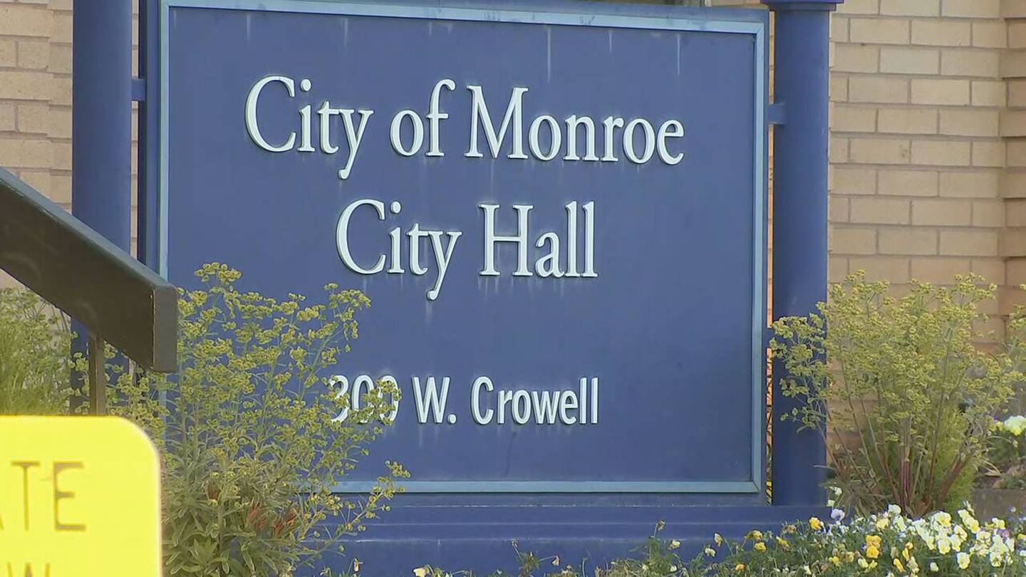 Monroe mayor censured, stripped of some powers after issuing proclamation honoring Roe v. Wade reversal