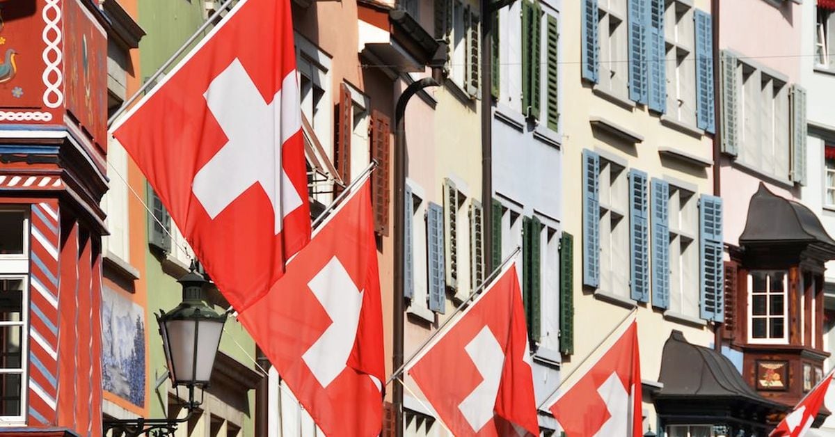 Die viertgrößte Bank der Schweiz ZKB bietet Privatkunden Bitcoin und Ether an