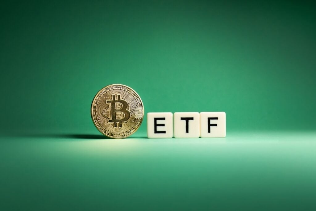 Les ETF Bitcoin et Ethereum enregistrent des afflux importants, signalant la réponse du marché aux développements politiques et aux indicateurs économiques