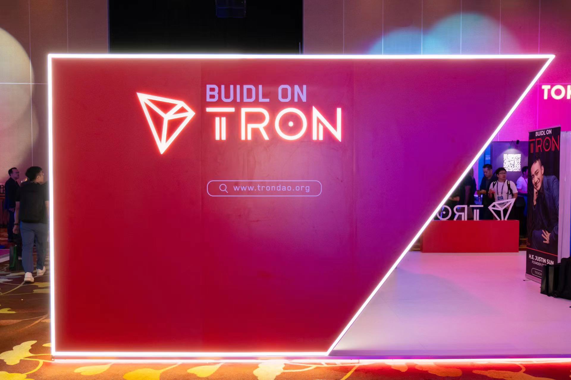 TRON は手数料を 50% 削減することで競合他社に新たなハードルを設定