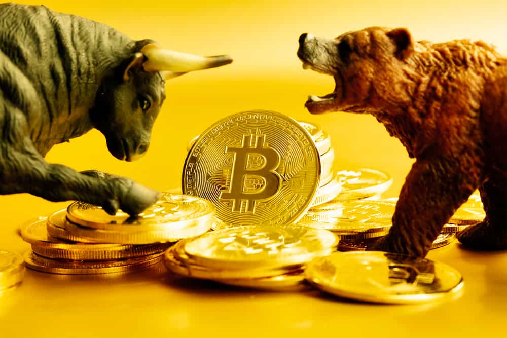 La tendance à la baisse du Bitcoin (BTC) pourrait changer en tant que signaux d'une poussée haussière à l'horizon