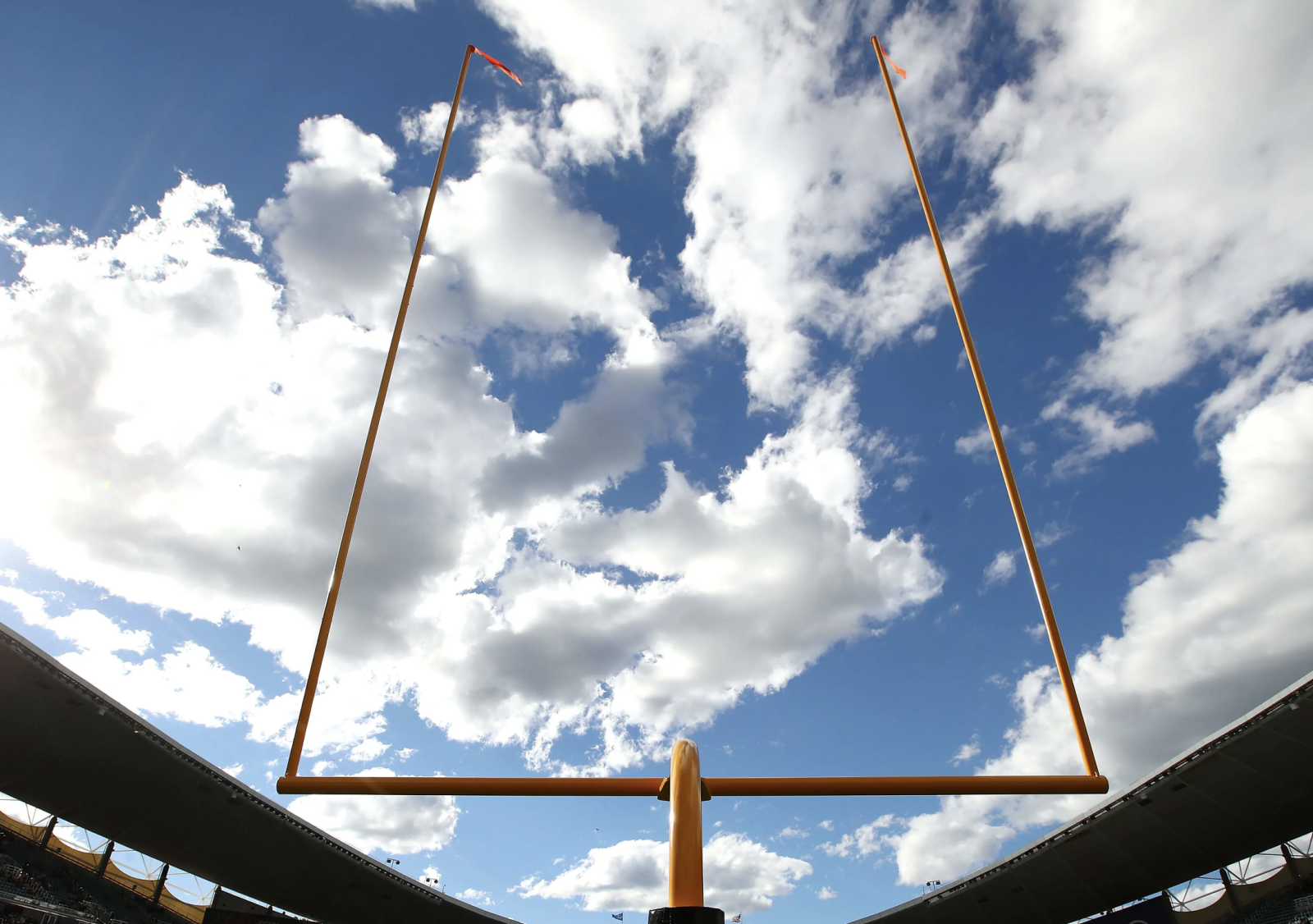 Evan Noel schießt ein 61-Yard-Field-Goal und stellt damit den High-School-Rekord in Mississippi auf