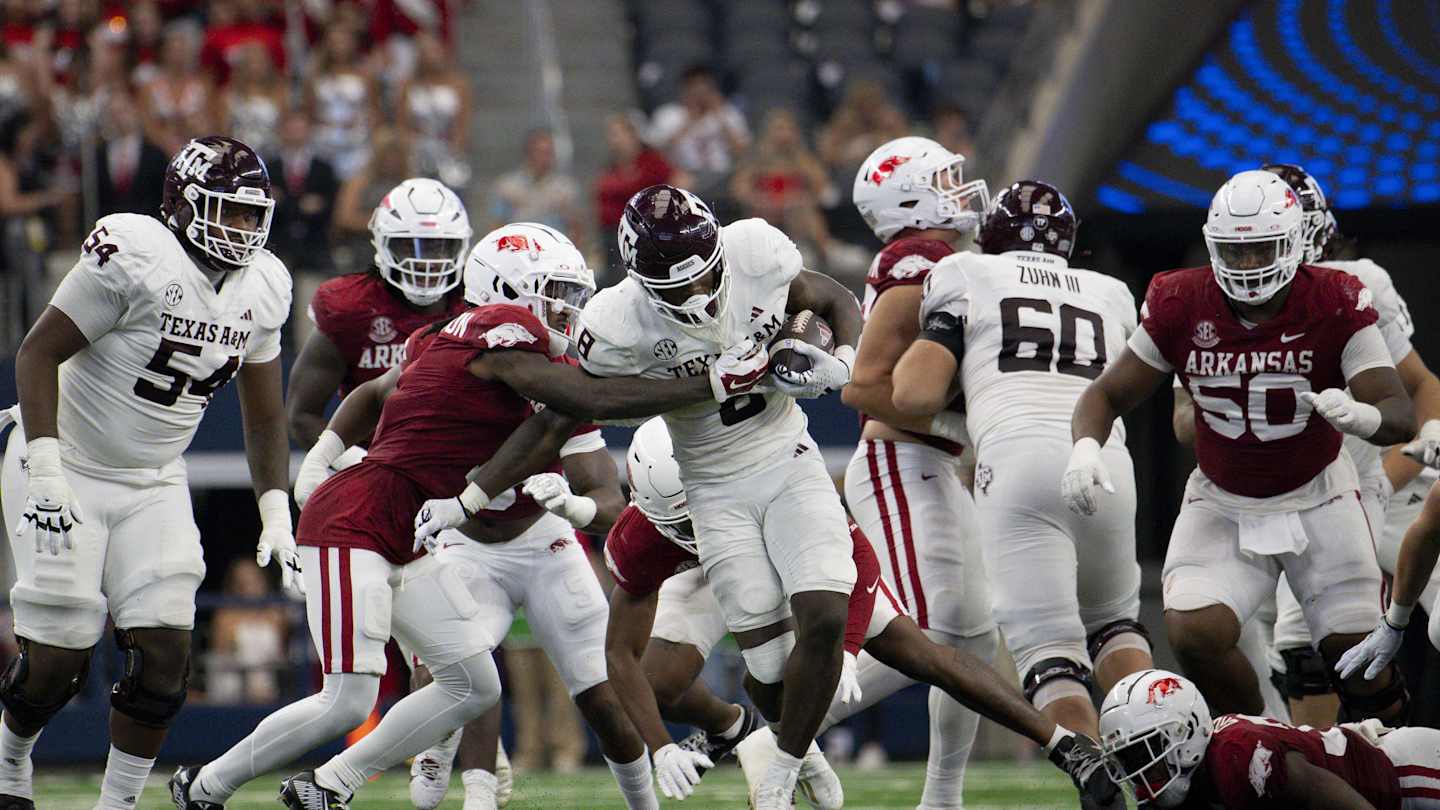 Le football Texas A&M retient l'Arkansas 21-17 pour rester invaincu dans le jeu SEC