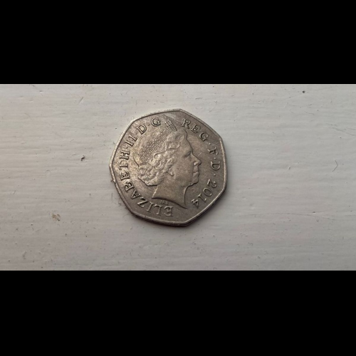 Les Britanniques sont invités à vérifier leurs poches à la recherche d'une pièce rare de 50 pence qui vaut plus que sa valeur nominale