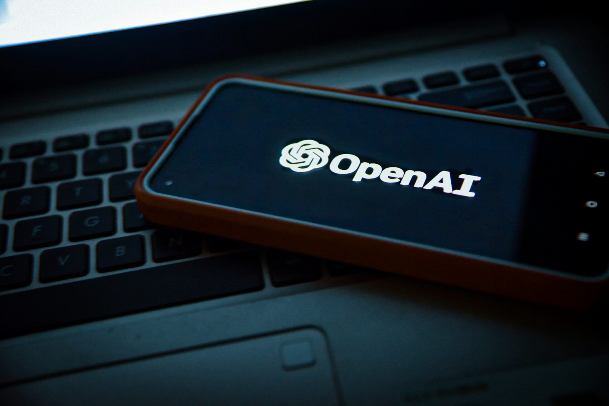 OpenAI Twitter 帐户被诈骗者劫持，宣传不存在的加密代币 $OPENAI