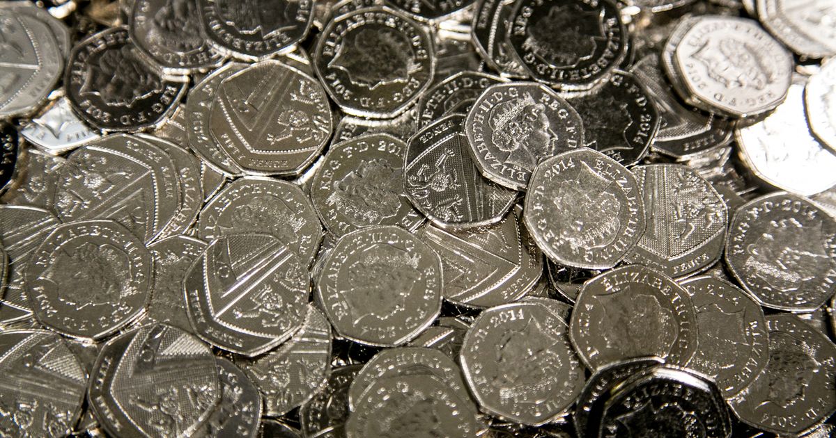 Une pièce rare de 50 pence se vend 350 fois sa valeur d'origine après avoir déclenché une guerre d'enchères à 27 sur eBay