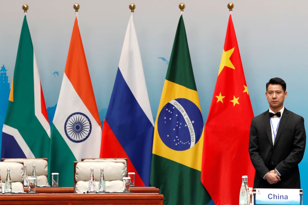 Die Einführung des BRICS-Zahlungssystems dürfte den Dollarverbrauch verringern