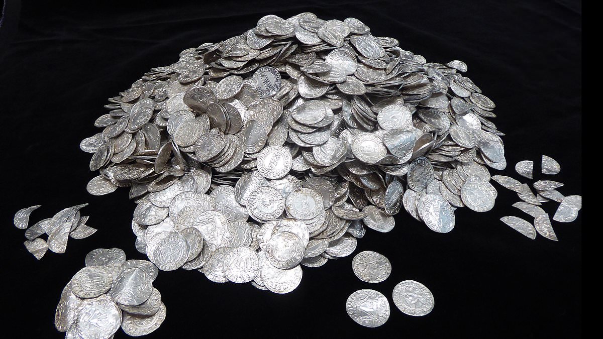 UK's richest-ever treasure hoard acquired by the nation for record £4.3m