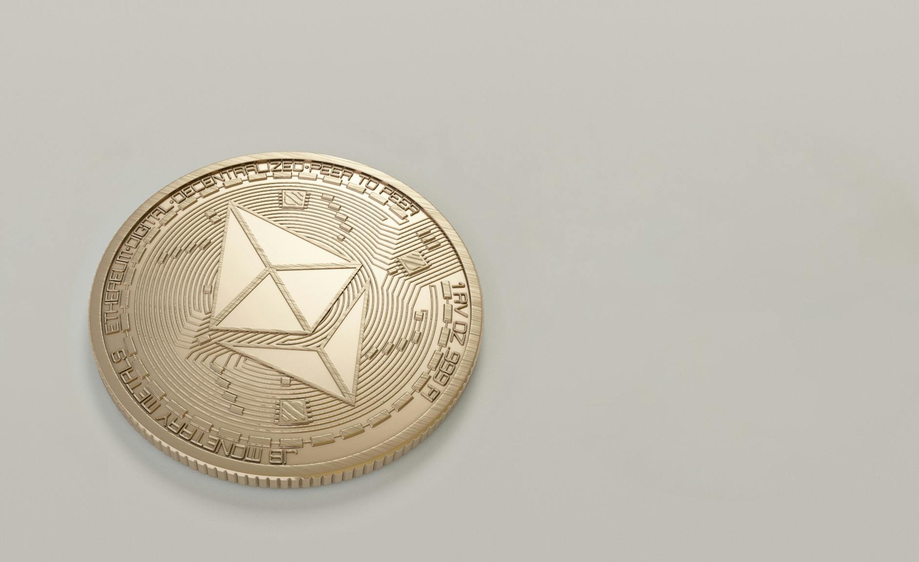 Ethereum (ETH) semble prêt à sortir du modèle de canal ascendant et vise 6 000 $