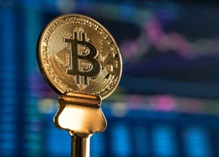 Bitcoin atteint un record au-dessus de 75 000 $ alors que Trump se rapproche de la victoire électorale aux États-Unis