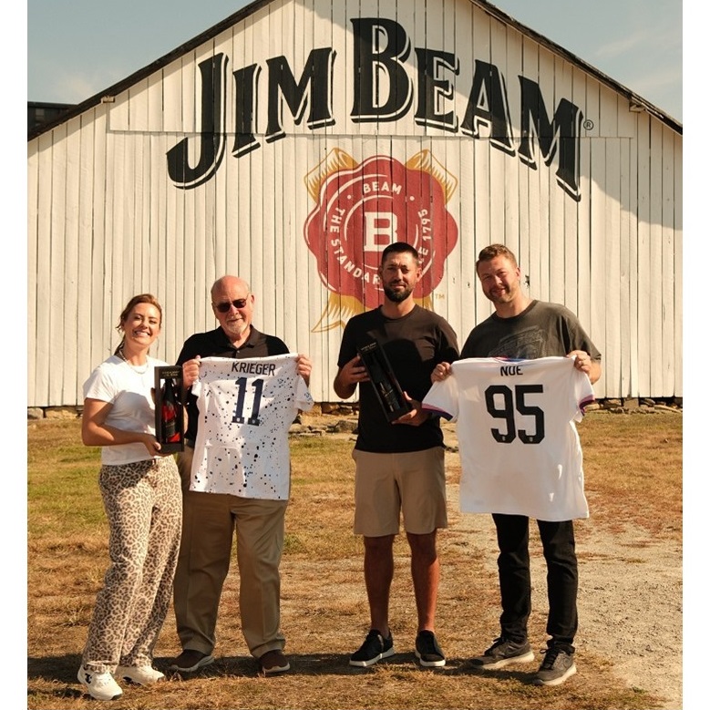 Jim Beam feiert das Spiel der US-amerikanischen Frauen-Nationalmannschaft gegen Argentinien im Geburtsort des Bourbon Nr. 1 der Welt