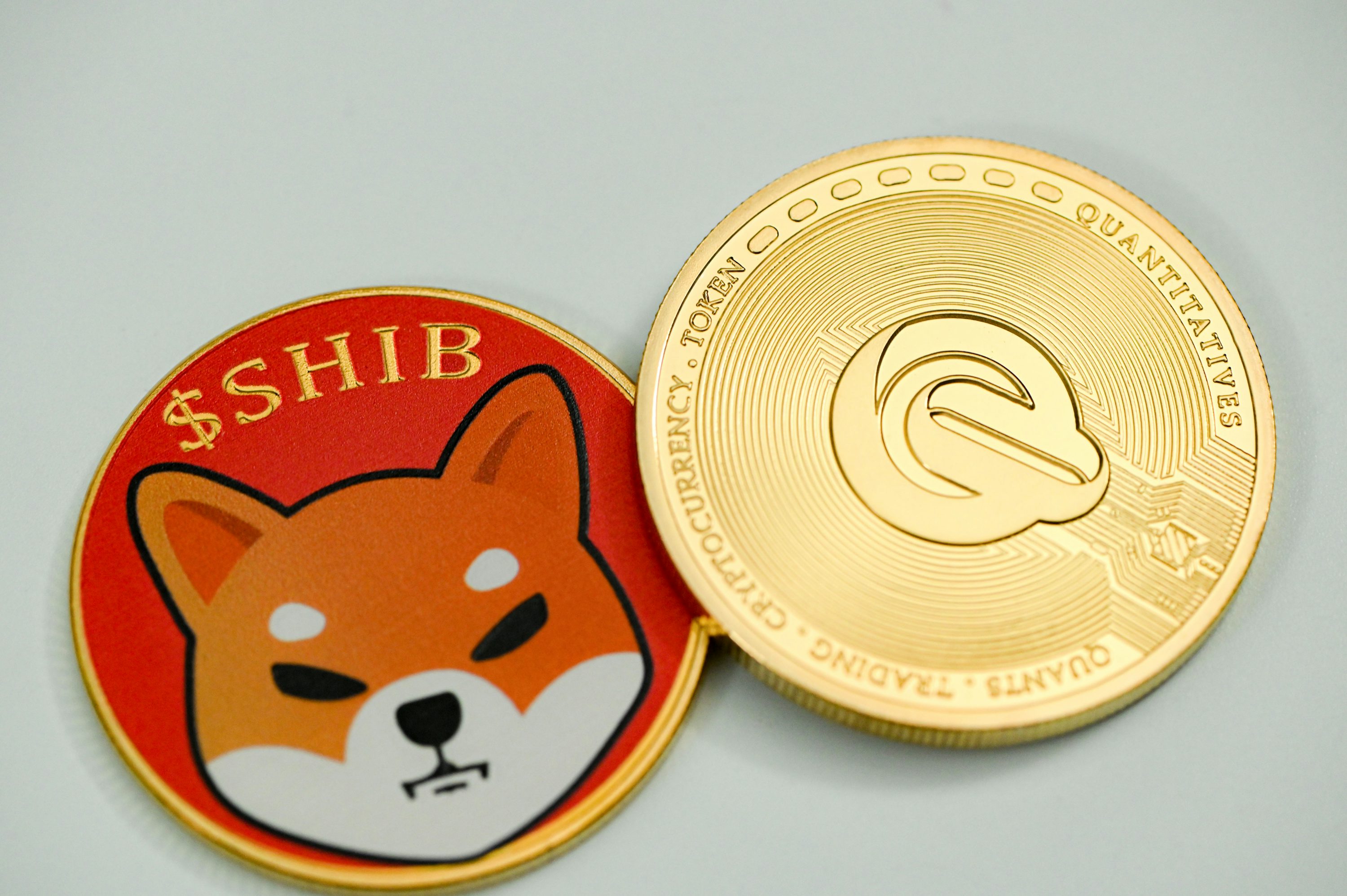 柴犬（SHIB）は主要な強気ブレイクを経験、アナリストは150％から200％の価格高騰を予測