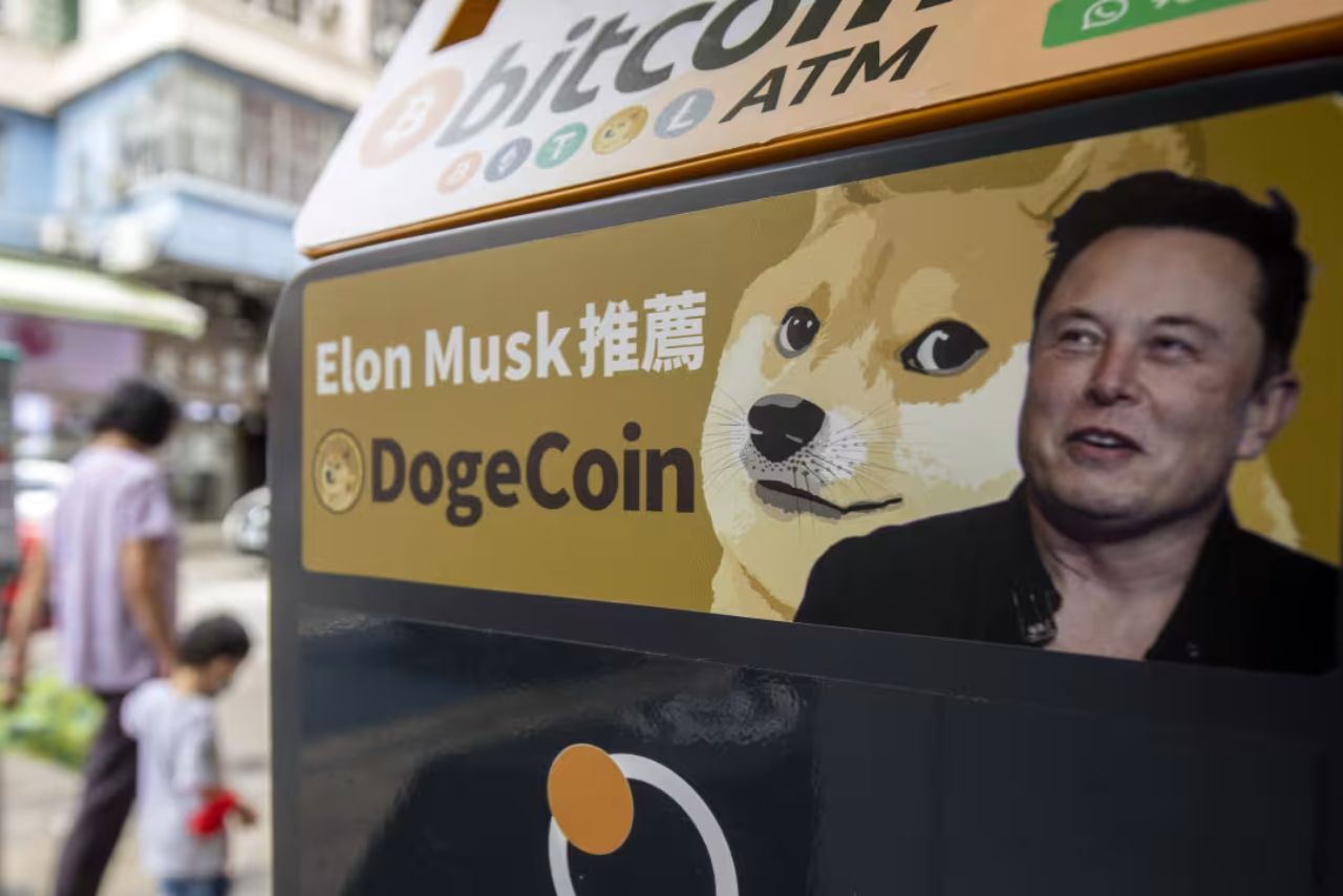 Un rallye sans précédent pousse Dogecoin à son plus haut niveau depuis trois ans