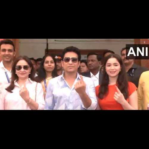 2024 年马哈拉施特拉邦选举：Sachin Tendulkar 及其家人在孟买投票，敦促马哈拉施特拉邦人民参与（观看视频）