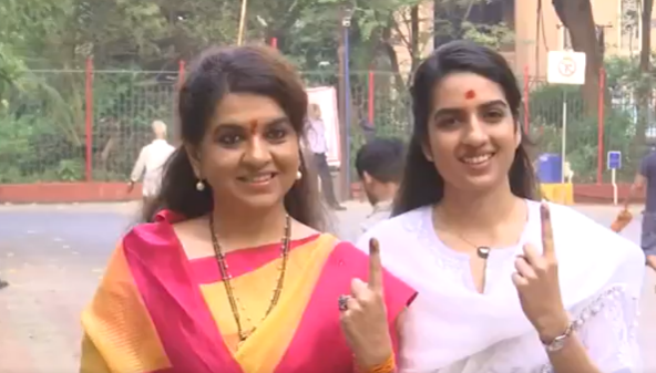 Shaina NC, Shanaya Munot Display Inked Fingers After Casting Votes in Maharashtra Assembly Elections 2024