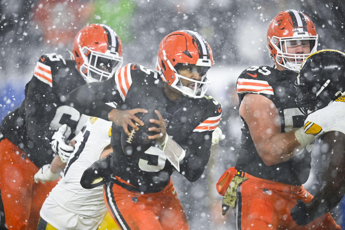 Les Browns battent les Steelers dans la neige, 24-19