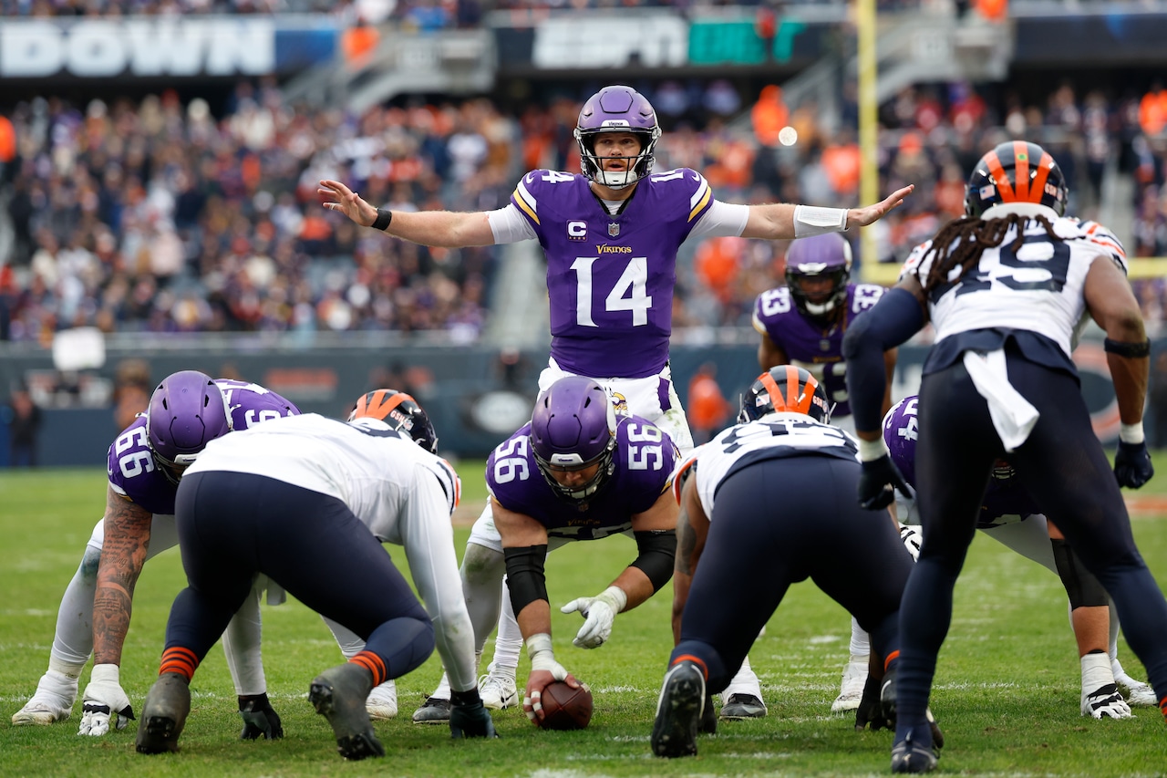 Bears vs. Vikings Week 15 NFL Game Preview: Expert Predictions, Odds, Props and Best Bets