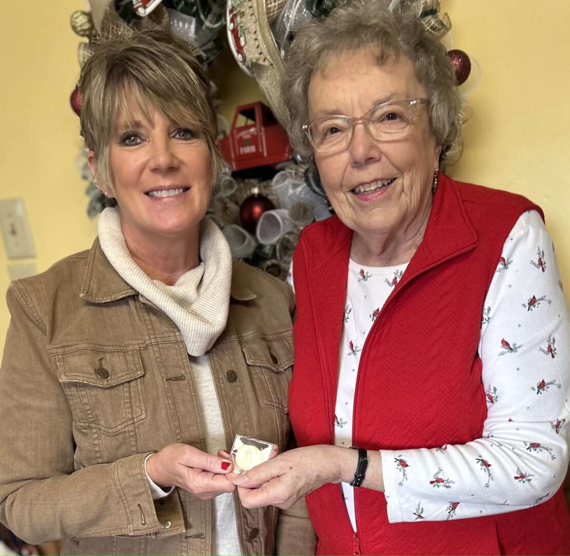 Anonymous Donor Drops Gold Coin in Salvation Army Red Kettle, Marking a Tradition of Holiday Giving