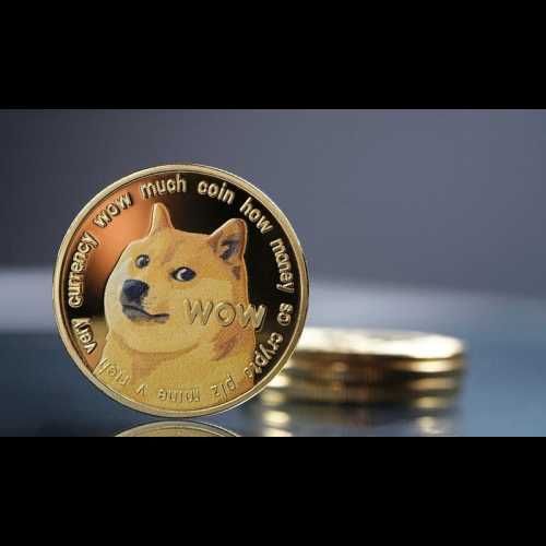 Dogecoin (DOGE) und alternative Token ziehen die Aufmerksamkeit des Marktes auf sich, da Analysten potenzielle Rallyes prognostizieren