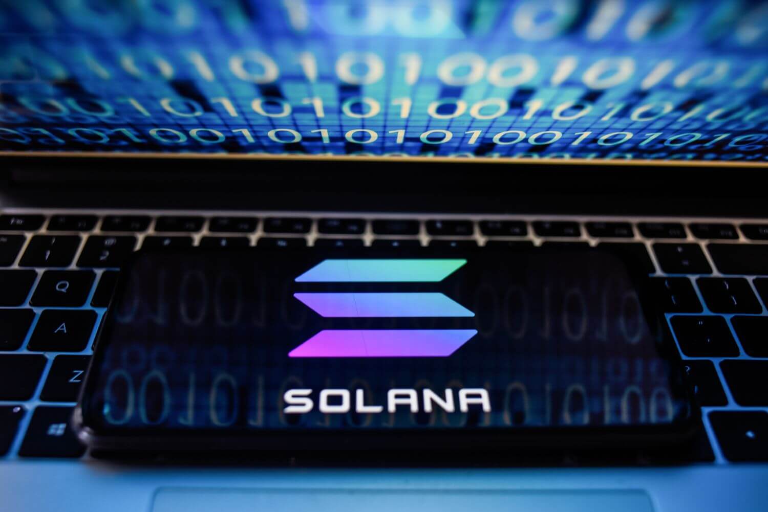 Der Solana (SOL)-Preis versucht, sich von der Korrektur zu erholen, der neue Meme-Coin Solaxy (SOLX) bietet 1.126 % Einsatz-APY