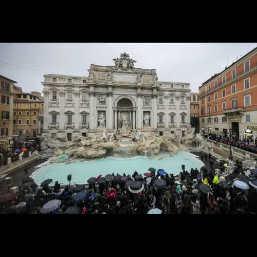 Rome's Trevi Fountain Reopens After Renovations, Ready for Jubilee Holy Year