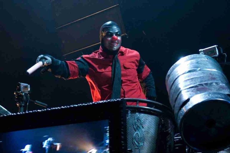 Shawn « Clown » Crahan de Slipknot estime que les « futures têtes d'affiche » de l'industrie musicale sont des « groupes horribles »