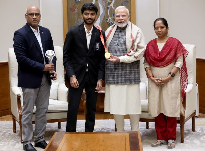 Le parcours d'un champion : le prodige des échecs Gukesh D rencontre le Premier ministre Narendra Modi