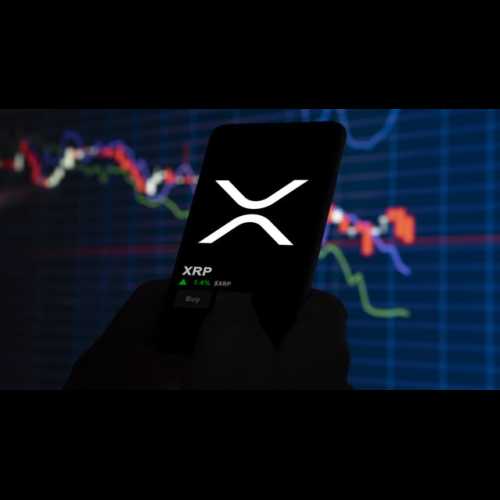 XRP 形成看涨旗形，预示潜在的上涨空间