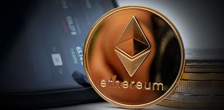 Ethereum (ETH) and Bitcoin (BTC) Approach Key Technical Levels as the Cryptocurrency Market Shows Mixed Signals